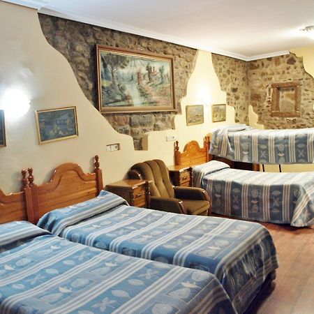 Hotel Mur Jaca Oda fotoğraf