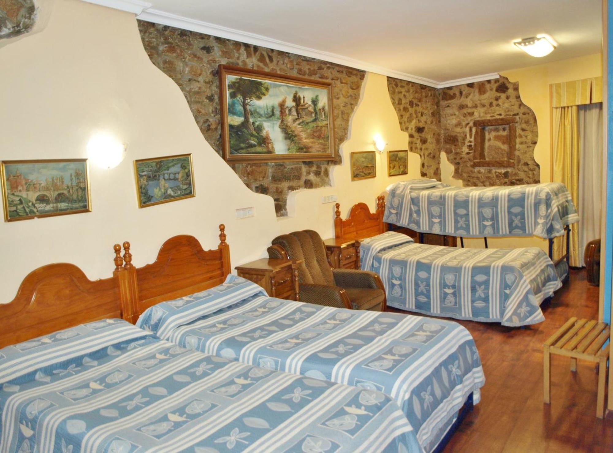 Hotel Mur Jaca Oda fotoğraf