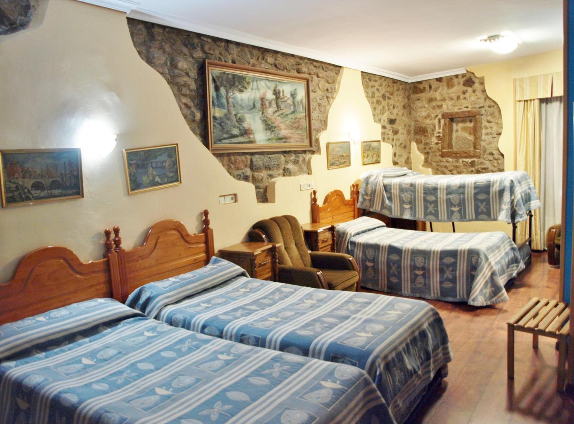 Hotel Mur Jaca Oda fotoğraf