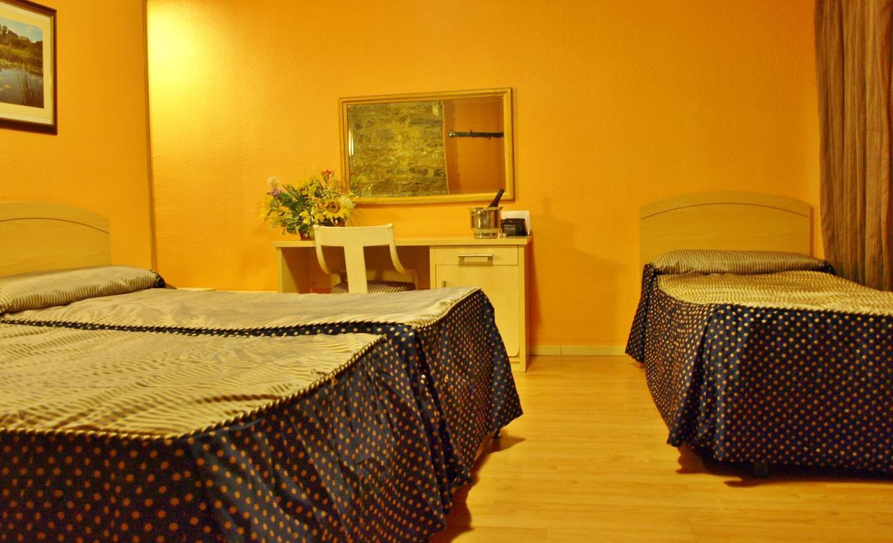Hotel Mur Jaca Oda fotoğraf
